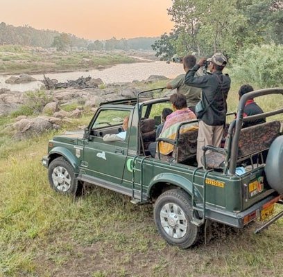Nagpur to pench cab with Bharat Safar Travel and Tourism